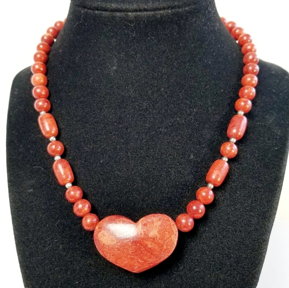 GSJ Spiny Oyster Heart & Bead Necklace EUC - Picture 3 of 14